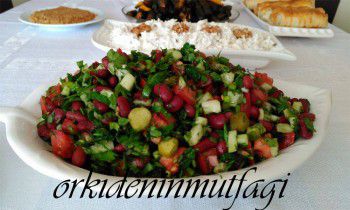 meksika kırmızı fasülye salatası